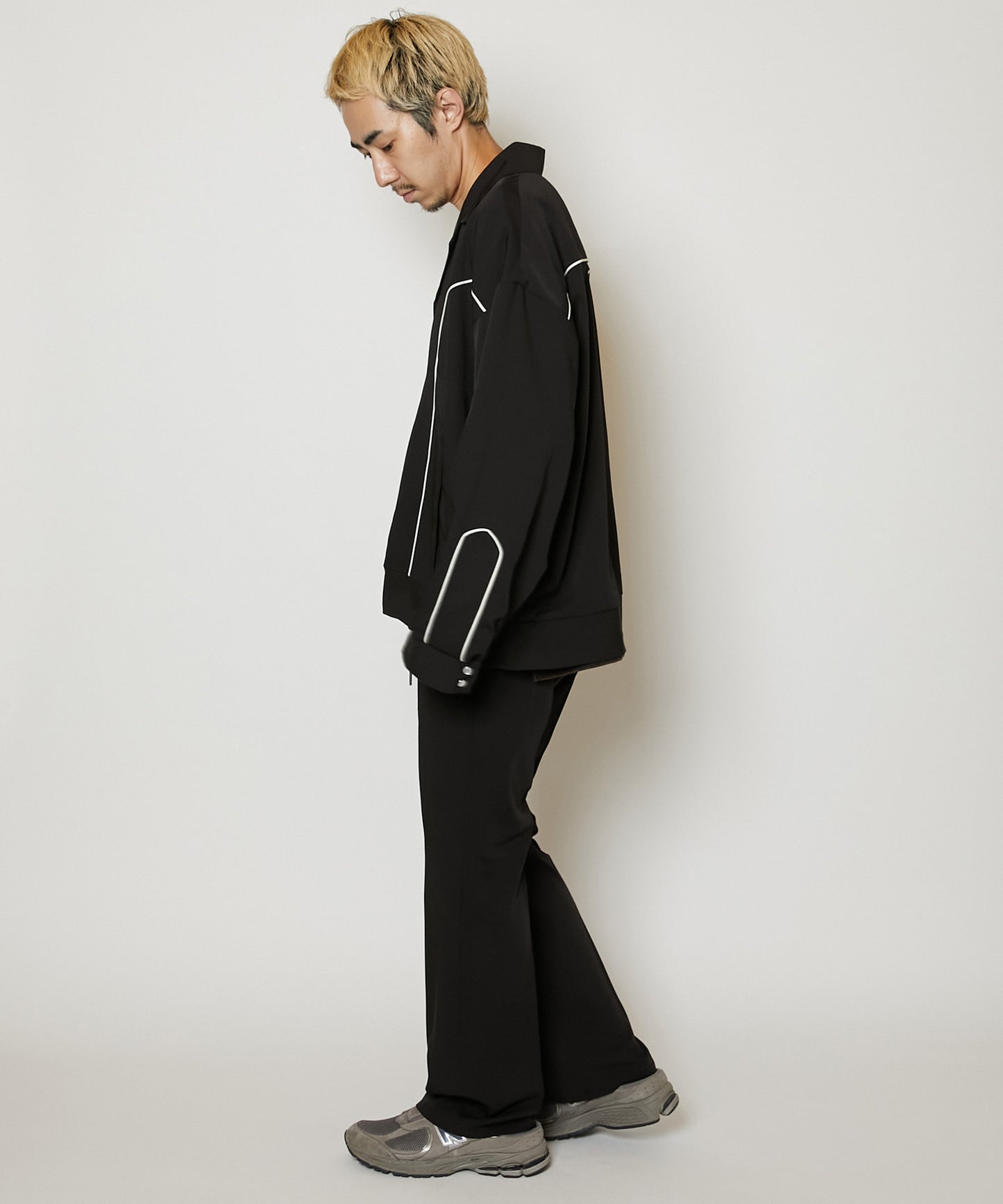 TOROMI SEMI FLARE PANTS [BLACK]