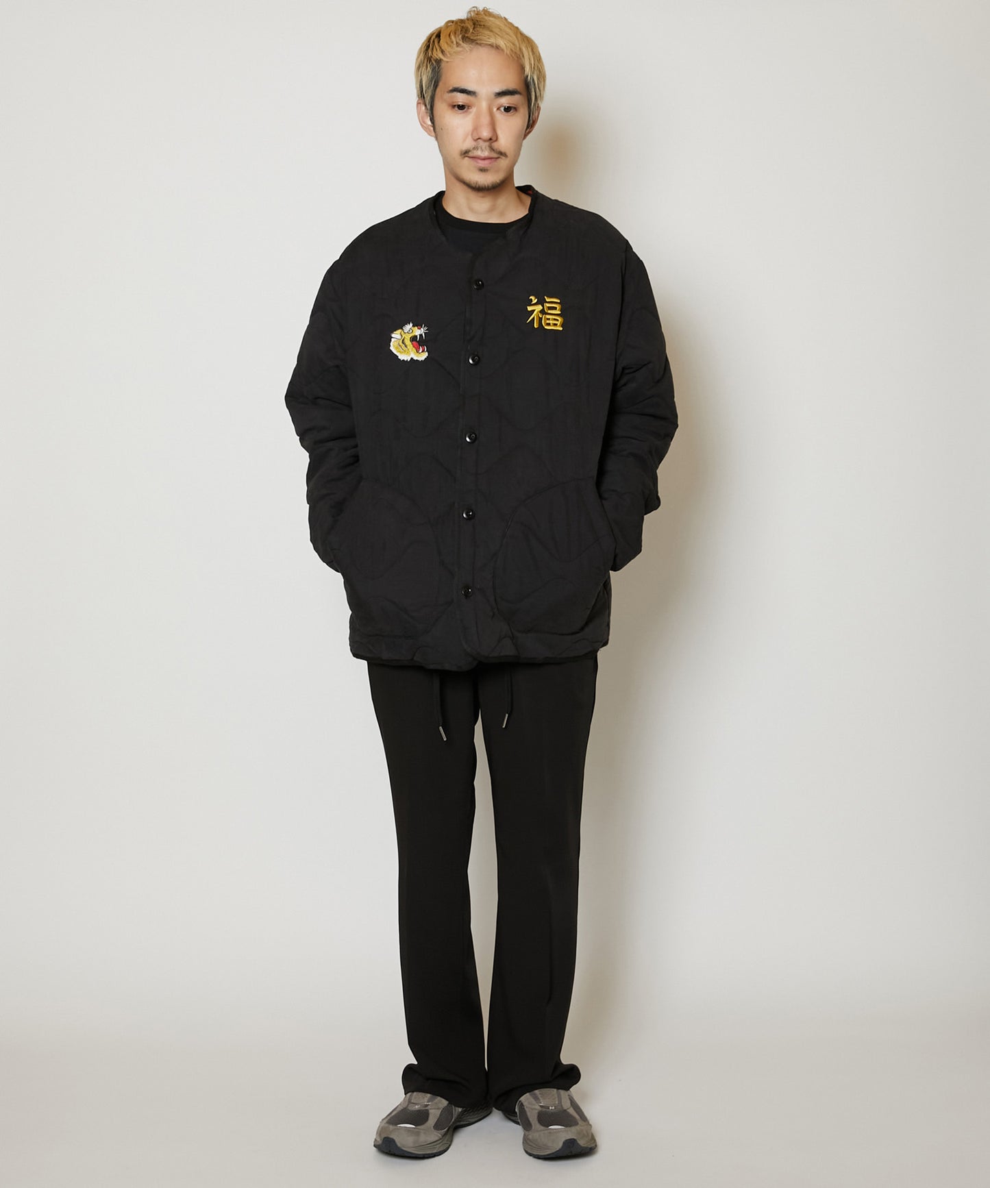 QUILTED SOUVENIR JACKET [BLACK]